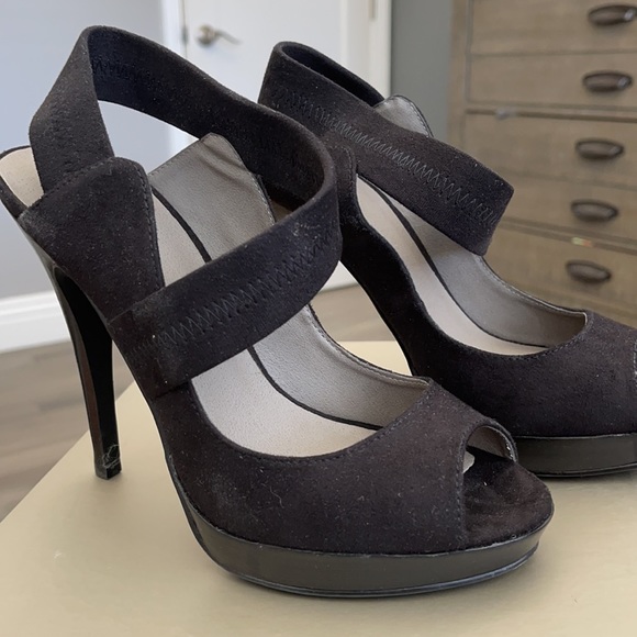 Levity Ivanna Heels Size 7 Black- Never Worn - Picture 3 of 5